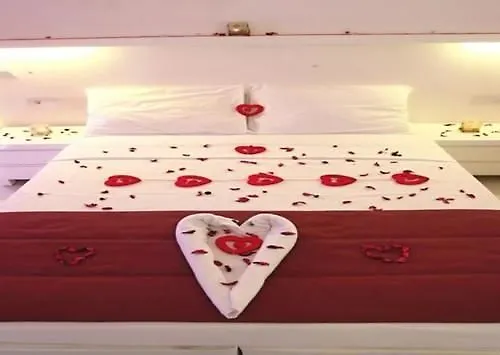 **  Scala Nuova Annex Hotel Çeşme Turquia
